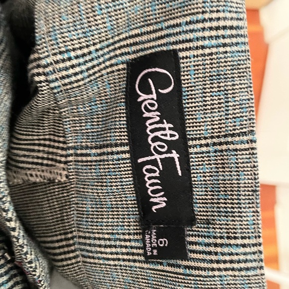 Gentle fawn capris - Picture 3 of 4